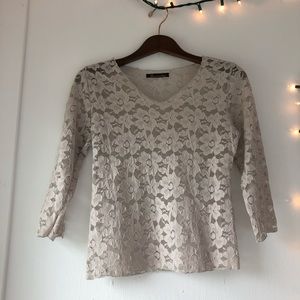 🐴VGUC- Cool Beige/ Cream Lace Top